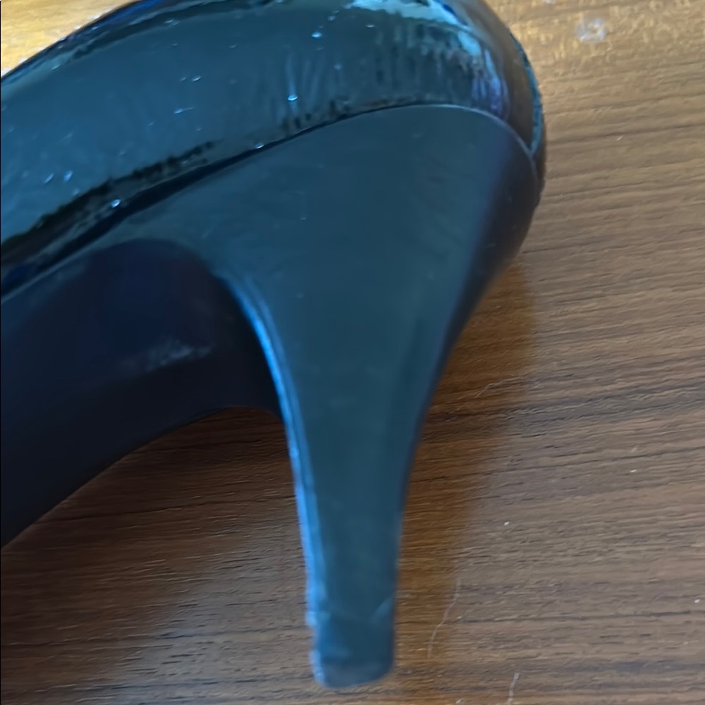 Tory Burch Caroline Pumps, size 9M - Picture 8 of 10